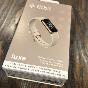 Fitbit Luxe Fitness Tracker with 24/7 Heart Rate & Sleep - White